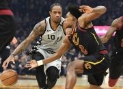 米兰体育app入口-马刺苦战国王收获胜利