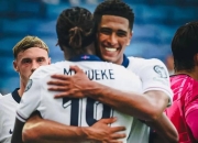 米兰体育官网-英格兰遗憾败给挪威，无缘晋级