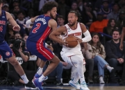 米兰体育下载-雄鹿不敌尼克斯，遭遇两连败