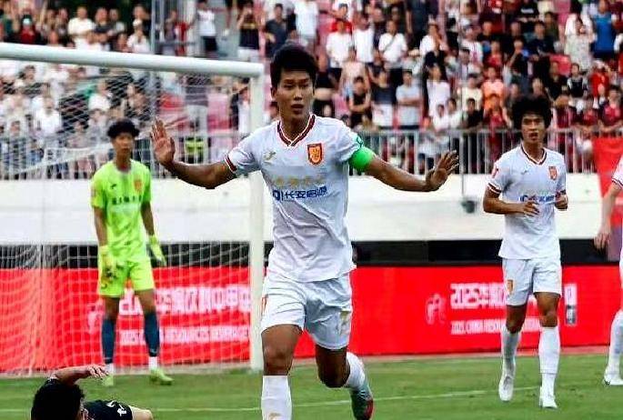 贵州恒丰绝杀重庆力帆，惊险保级