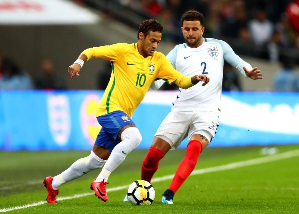 阿尔维斯客场困难取胜，士气大增的简单介绍