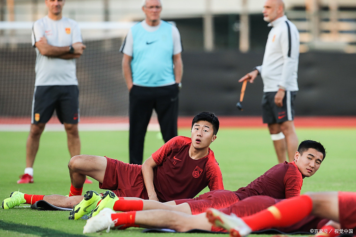 阿联酋年轻球员逐梦进军职业联赛