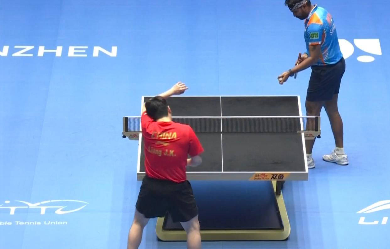 关于热那亚队员精神抖擞，击败对手斩获分的信息