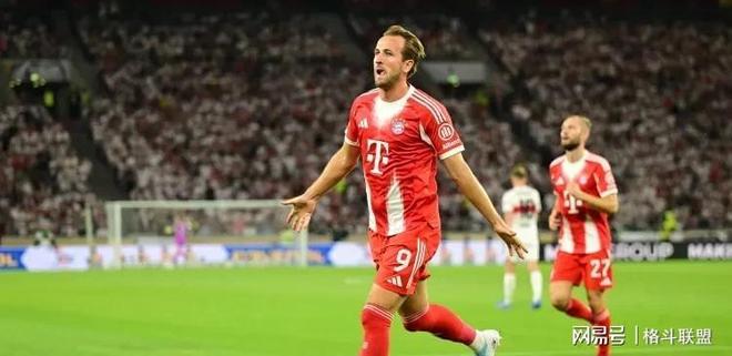 包含拜仁慕尼黑前锋收获帽子戏法,继续领跑射手榜的词条 包含拜仁慕尼黑前锋收获帽子戏法,继续领跑射手榜的词条