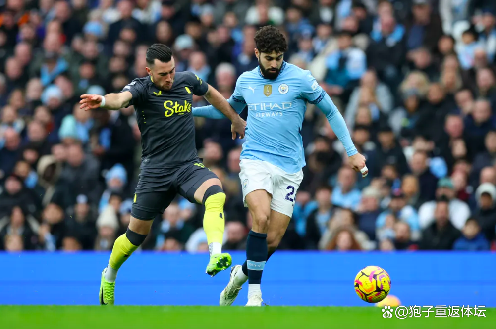 英超最新：切尔西2-1逆转击败利物浦，继续保持不败记录