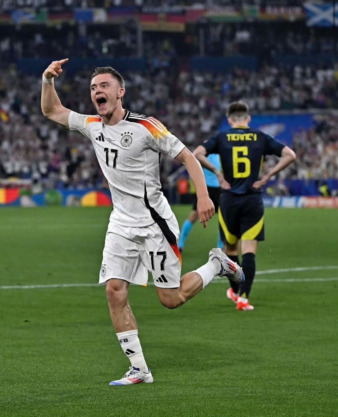 德国队大胜，克罗斯助攻创造多粒入球